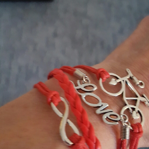 Leather and metal 4 strand bracelet - Picture 1 of 3