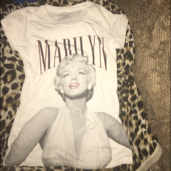 T shirt