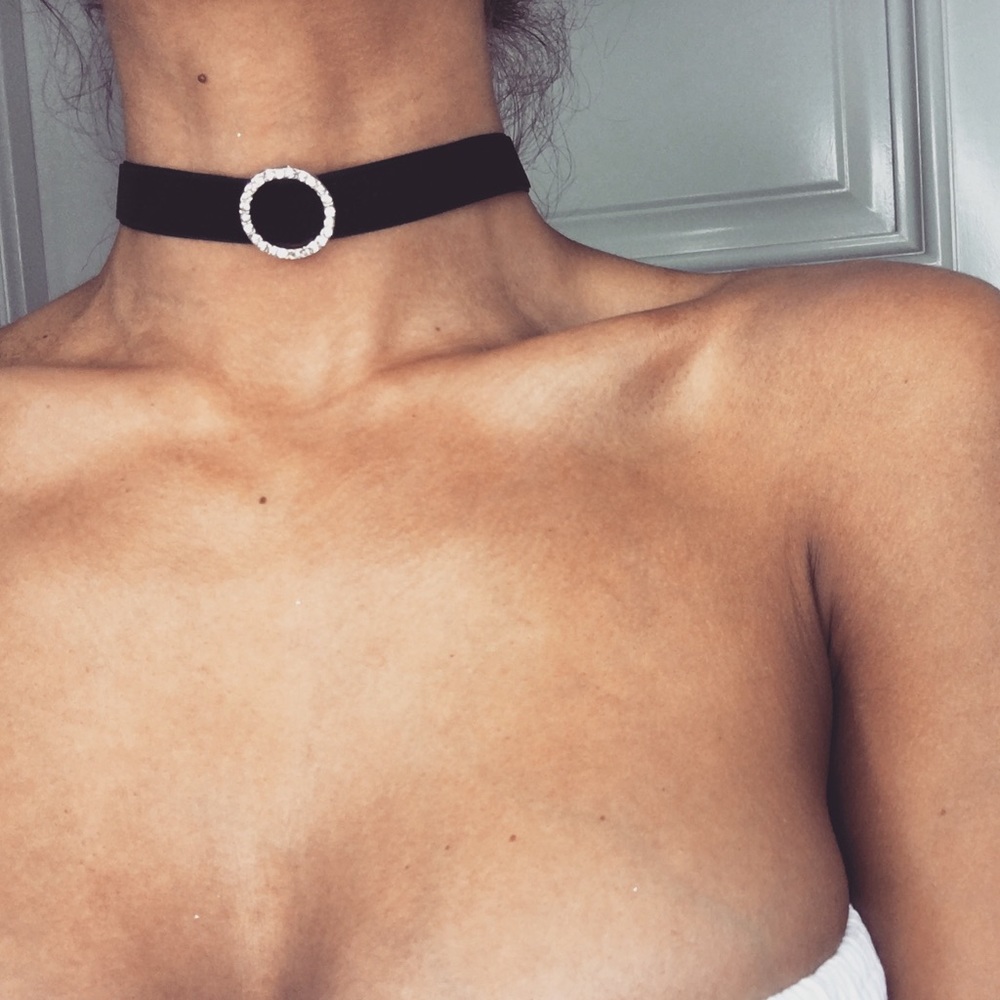 "O Glow" Choker