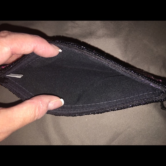 Beaded wristlet -NEW! - Picture 4 of 4