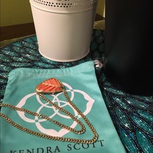 Kendra Scott Merritt necklace