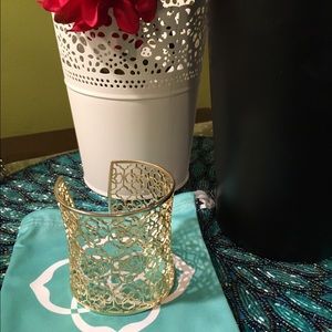 Kendra Scott cuff