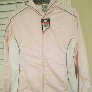 NWT NIKE Windbreaker