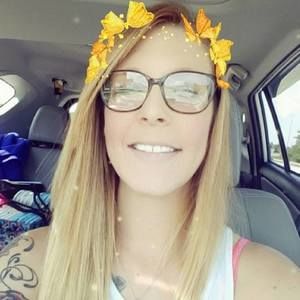 Meet your Posher, Holli