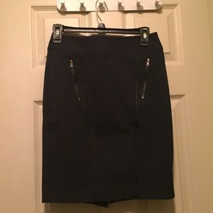 Brand new Ann Taylor pencile skirt size 00