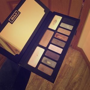 Kat Von d innerstellar palette