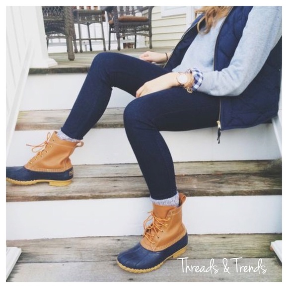 LAST ONE SALE! 🌸 Navy Fleece Lined Leggings - Picture 2 of 4