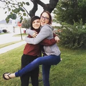 Meet your Posher, Kayla