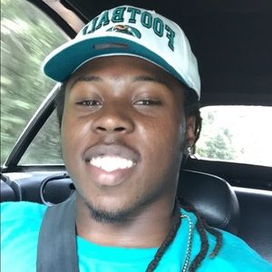 Meet your Posher, Dneil