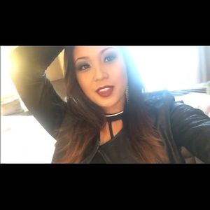 Meet your Posher, Joelle