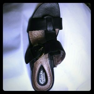 Clarks Artisan Black Leather Sandals Size 8.5M