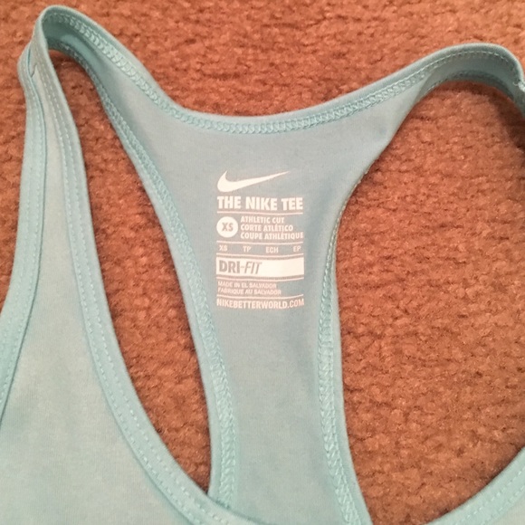 ❌❌sold❌Nike Never Give In athletic cotton tank - Picture 3 of 4