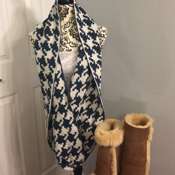 🍂🍁Infinity Scarf🍁🍂 - Picture 4 of 8