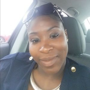 Meet your Posher, Alisha