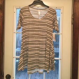 LuLaRoe NWT XXS Perfect T