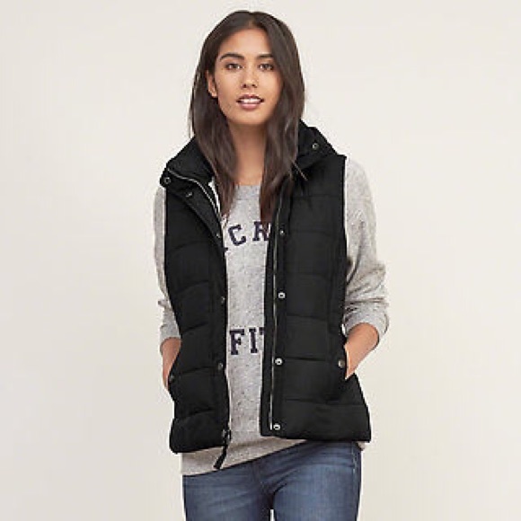 Black Abercrombie Puffer Vest