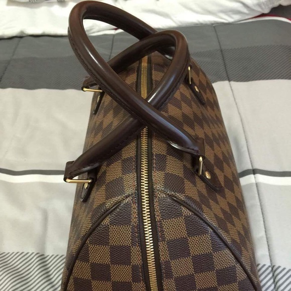 SILD SOLD Authentic LV ribera Handbag SOLDLOCALLY - Picture 2 of 3