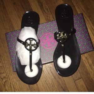 Tory butch flip flops
