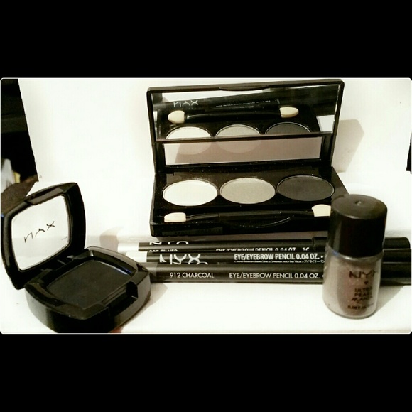 NYX  Smokey Eye Bundle