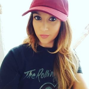 Meet your Posher, Vanessa