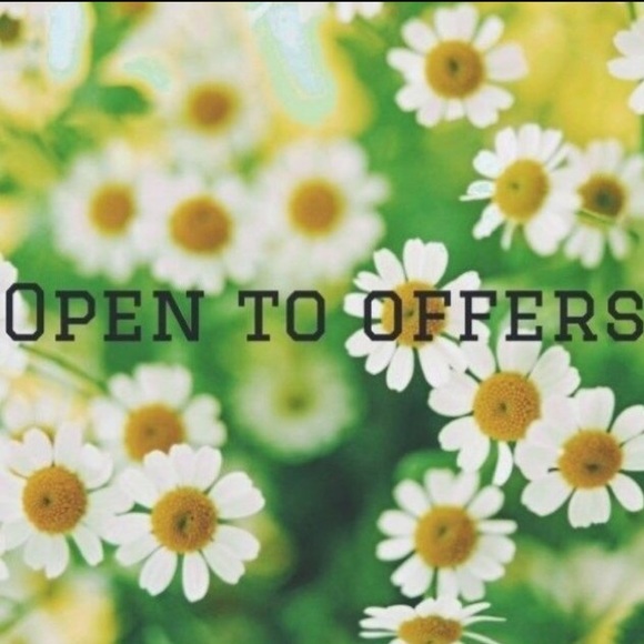 Meet your Posher, Emily - Picture 2 of 4