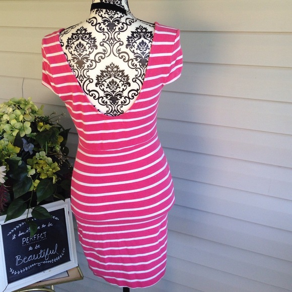 ⭐️SOLD⭐️ Striped Scoop Back Midi Dress - Picture 2 of 4
