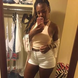 Meet your Posher, Ebony