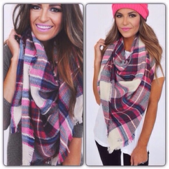 Oversized Tartan Blanket Scarf in THREE COLORS - Picture 2 of 4