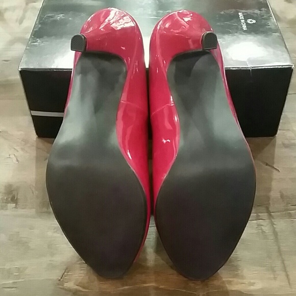 New! Gorgeous patent Bella Red peep toe heels - Picture 4 of 4