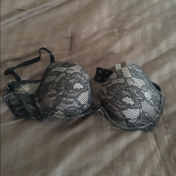 Victoria secret bra 36C