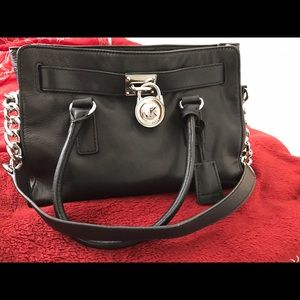 SALE ✨Black Michael Kors satchel bag