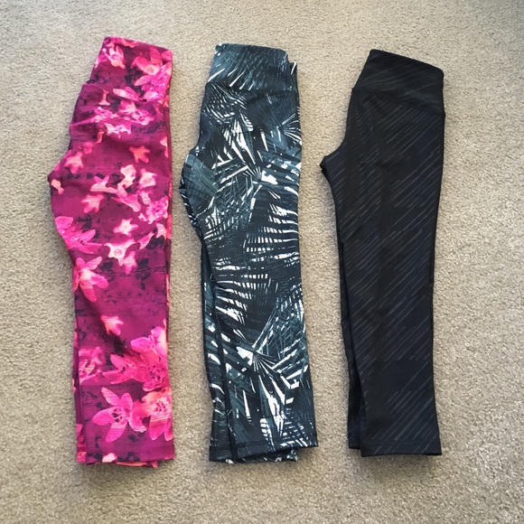 Old navy active capris!