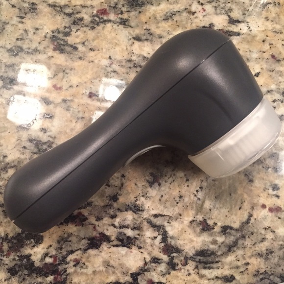 CLARISONIC MIA cleansing system