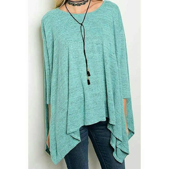 New! 3/4 sleeve oversized asymmetrical top - Picture 1 of 2