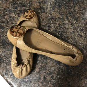 Tory burch authentic.