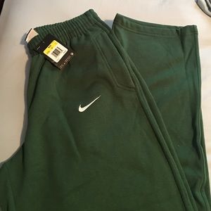 Men's Nike green sweats new with tags size small