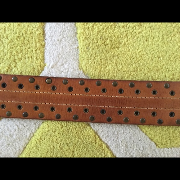 Beautiful medium brown genuine leather belt - Picture 2 of 3
