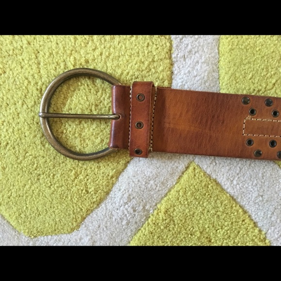 Beautiful medium brown genuine leather belt - Picture 3 of 3