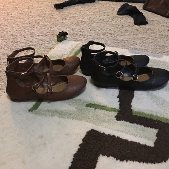 Modcloth flats -brown and black