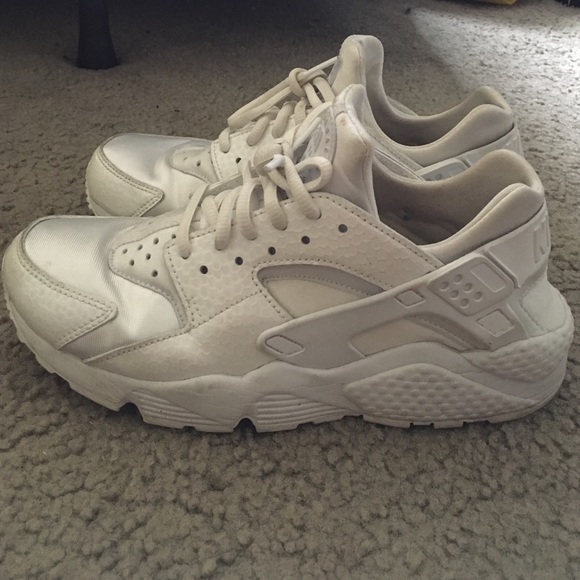 All white NIKE Huaraches !