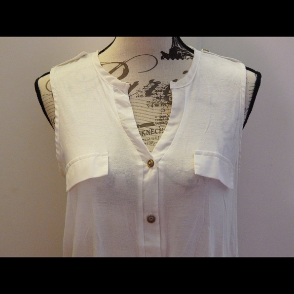 Double Zero Tops - White Sleeveless Blouse Sz M Double Zero Tops - White Sleeveless Blouse Sz M