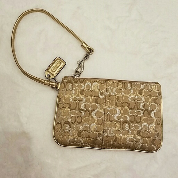 Coach Wristlet - Picture 3 of 4