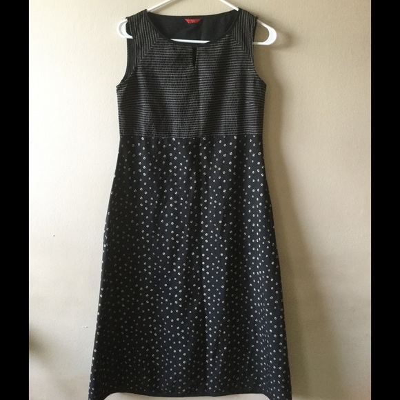 W Brand dress - Picture 2 of 4