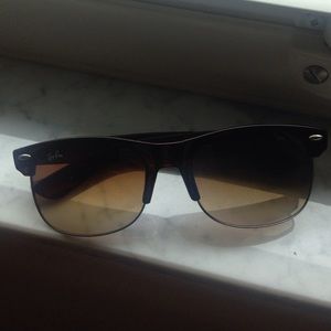 Ray Ban wayfarers