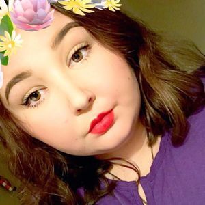 Meet your Posher, Cassandra