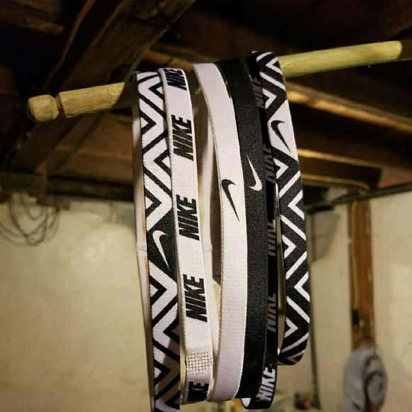 6 Nike Sweat Bands