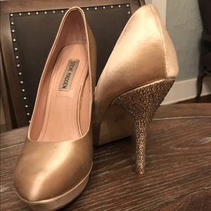Steve Madden Rein stone studded heels