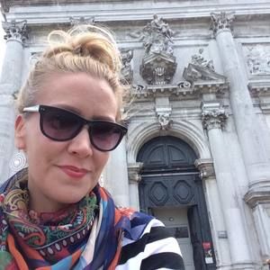 Meet your Posher, Erica