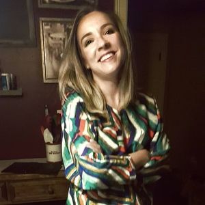 Meet your Posher, Dina