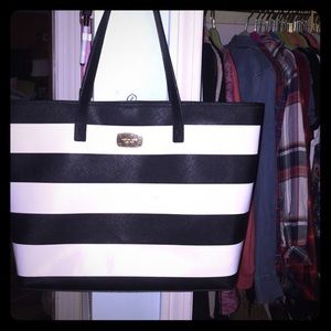 Excellent Jet Set Michael Kors Bag